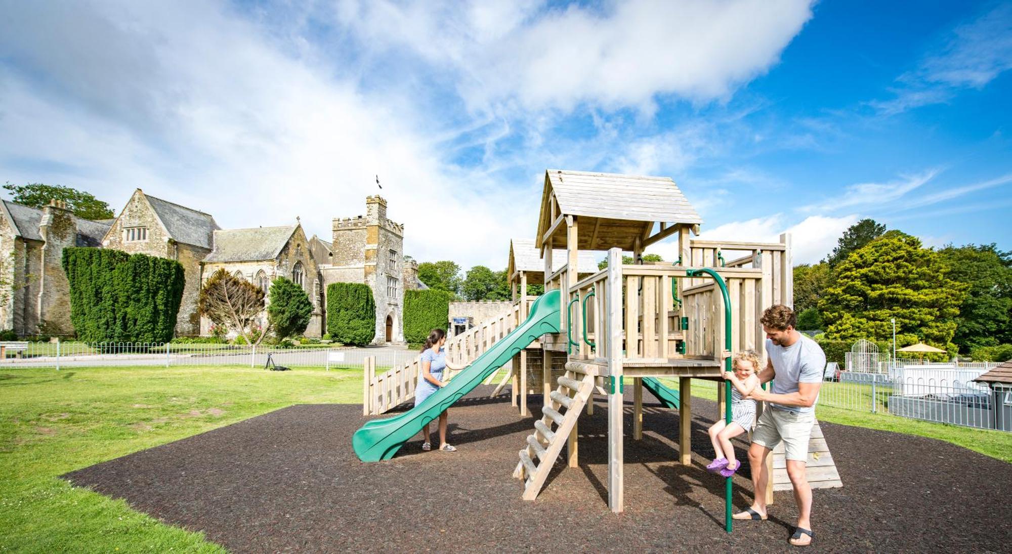 Trelawne Manor Holiday Park ลู ภายนอก รูปภาพ